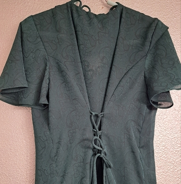 Miss Darby Emerald Green Midi Dress   Size 10 - Picture 13 of 15